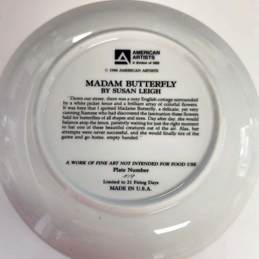 American Artists Colorful Floral Siamese Cat Butterfly Collector Ceramic Plate - Picture 3 of 4